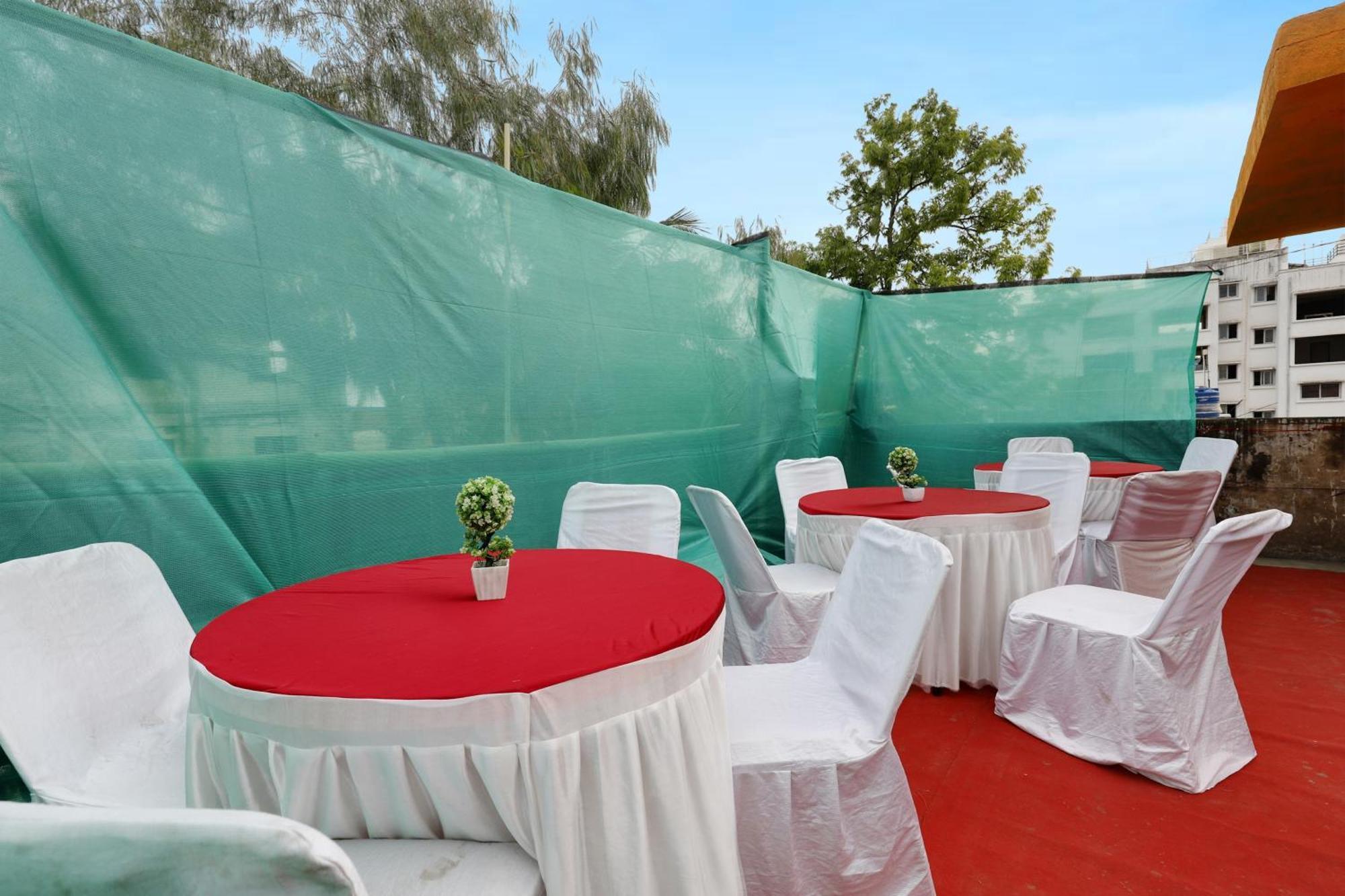 Spot On Hotel Nor' - East Guwahati Exteriör bild