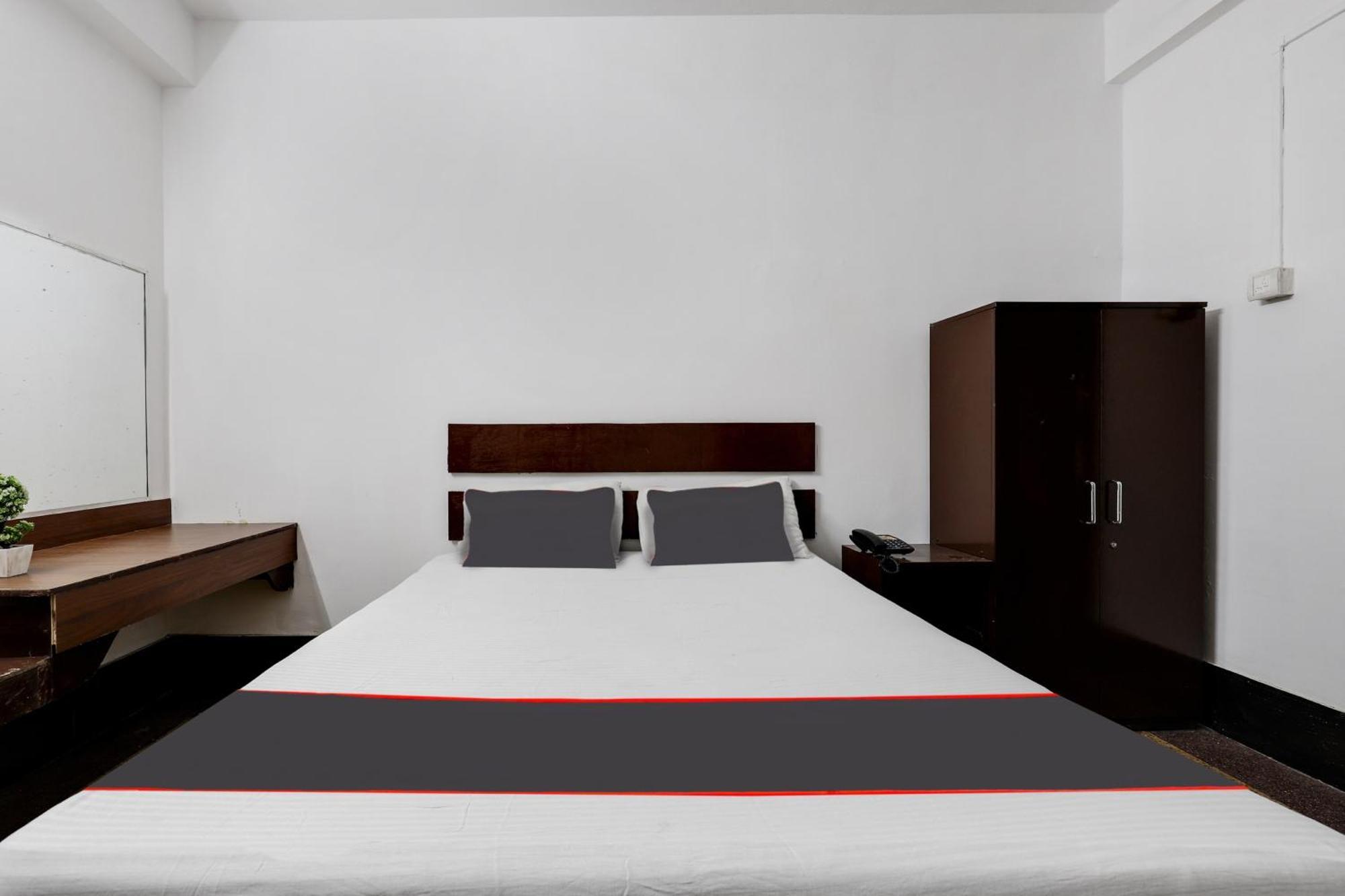 Spot On Hotel Nor' - East Guwahati Exteriör bild