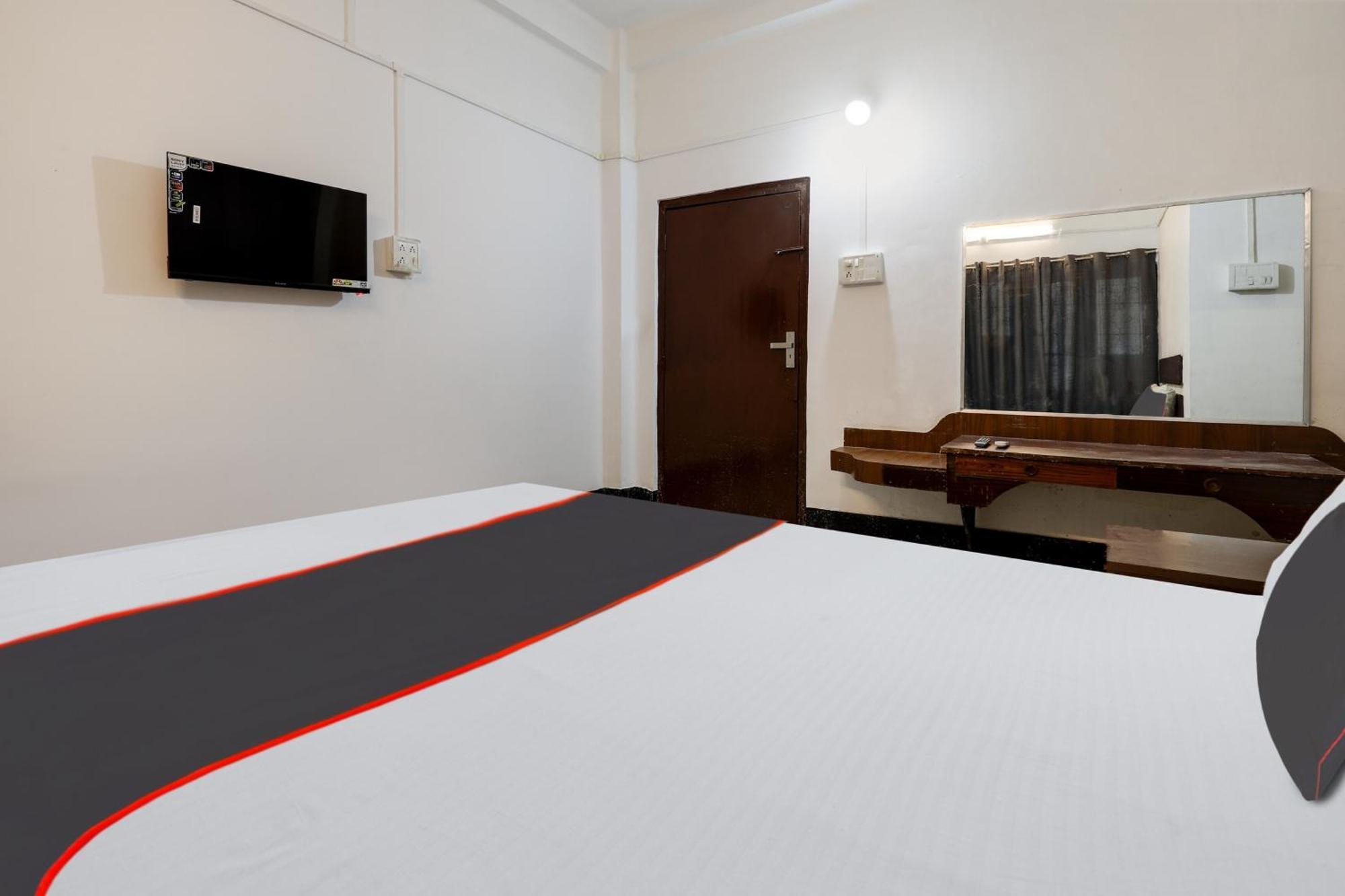 Spot On Hotel Nor' - East Guwahati Exteriör bild